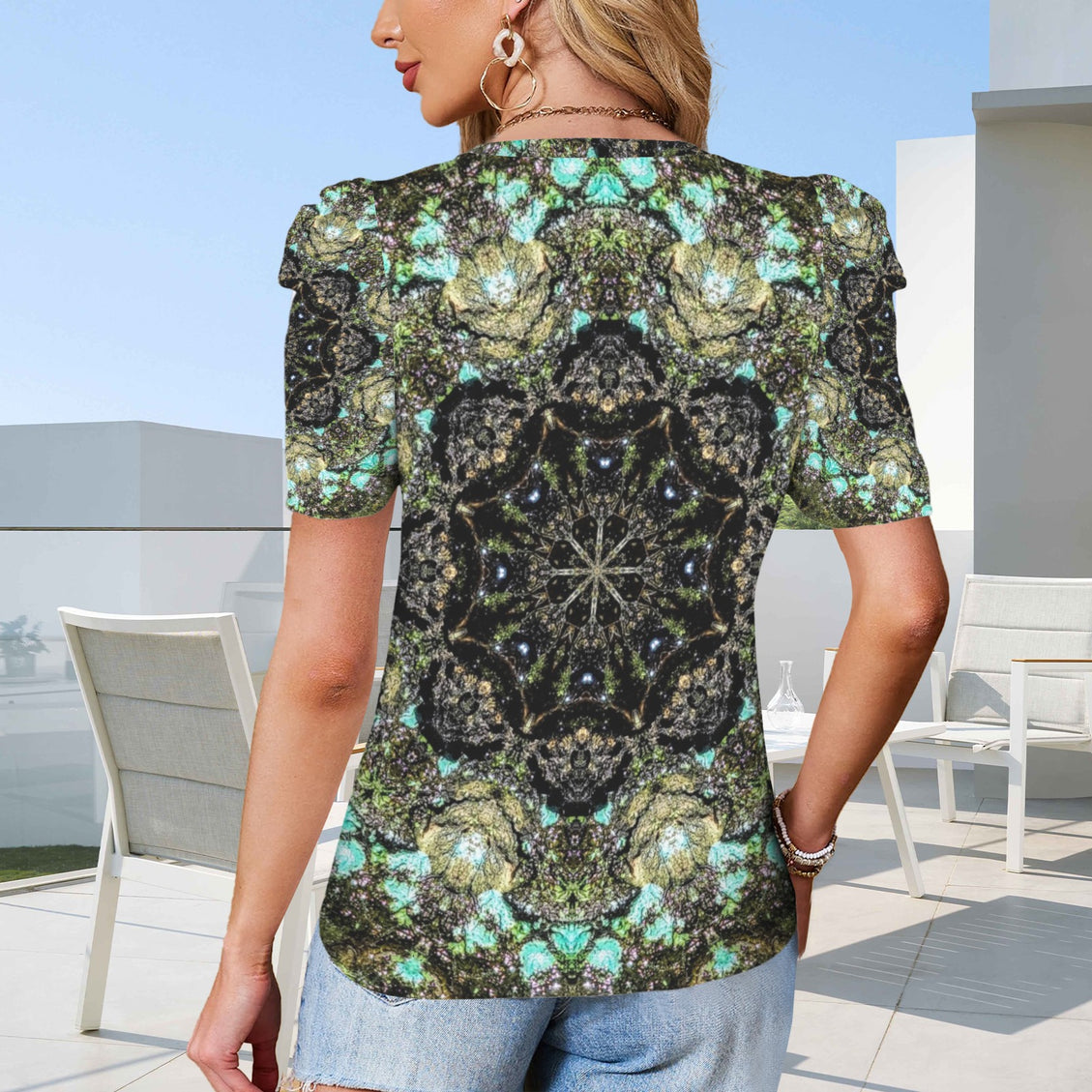 Puff Sleeve T-Shirt Blue Algae Medallion