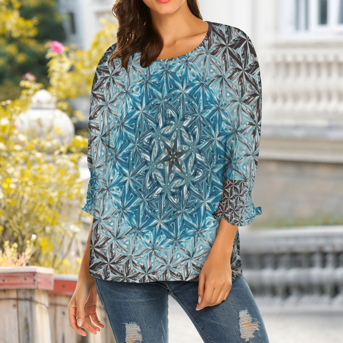 Crew Neck Pleated Sleeve T-Shirt Blue Glass Medallion